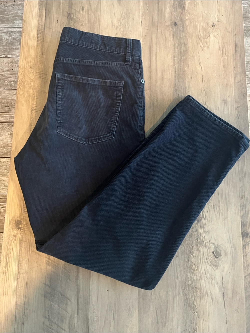 J Crew Men’s Classic Straight Navy Blue Corduroy Jeans